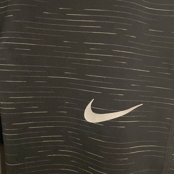 Nike Dri-Fit running short pants, women’s Small - Picture 3 of 8